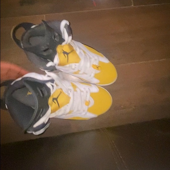 jordan 6s yellow ochre